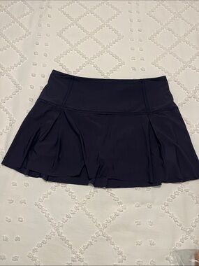 Lululemon Size 10 Lost In Pace Skirt